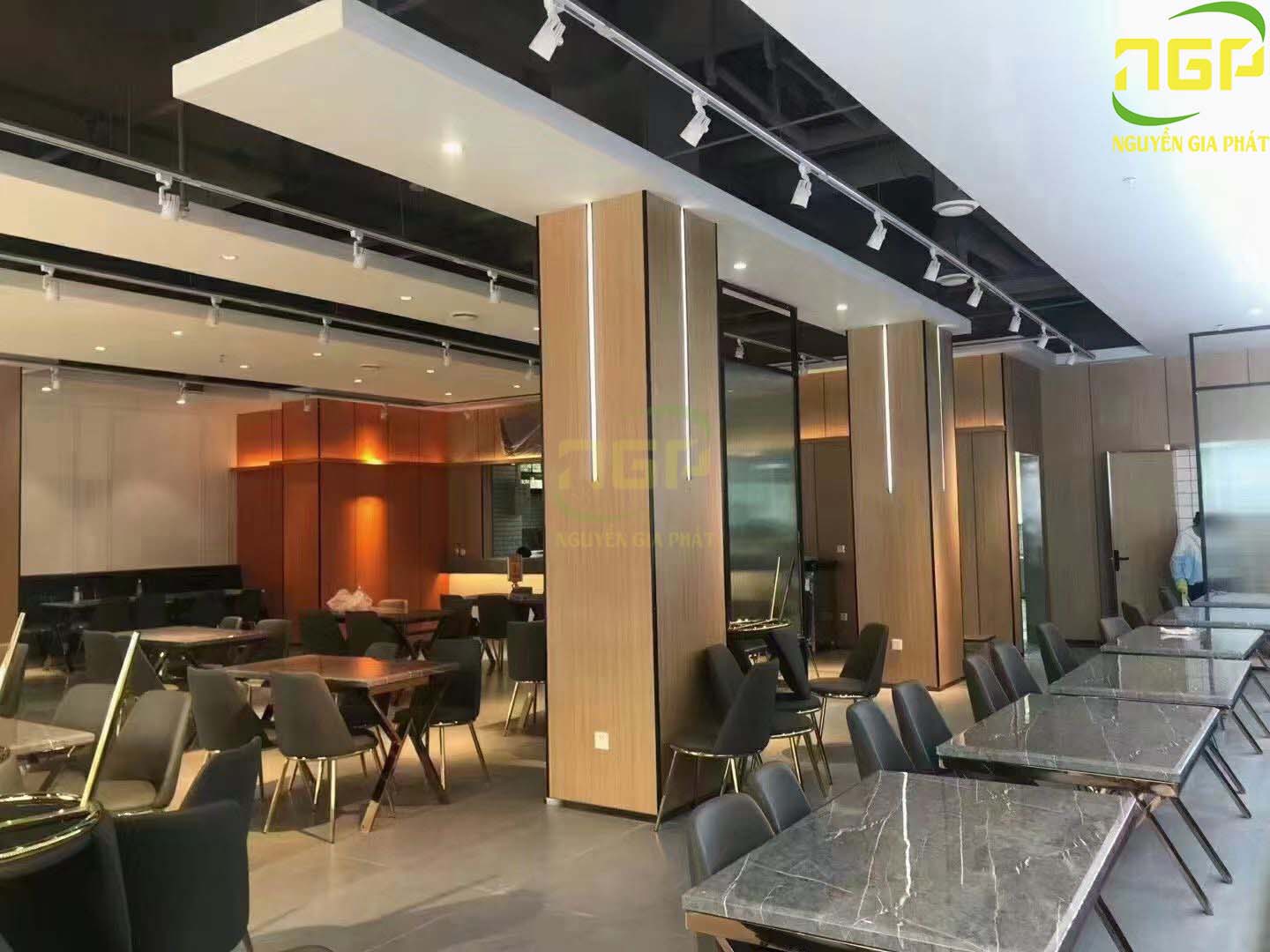 Tấm Ốp Đa Năng 
