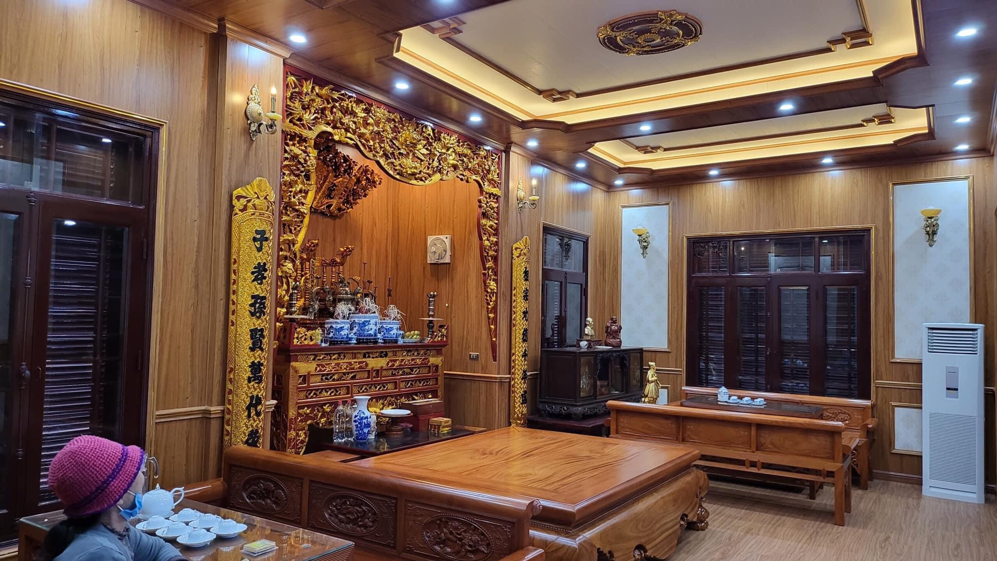 tam-op-nhua-gia-go-bien-hoa